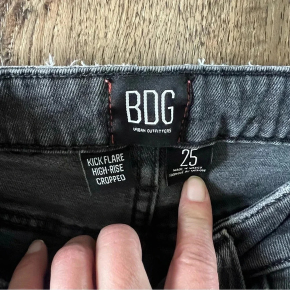 BDG Urban Outfitters Kick Flare High-Rise Cropped Jeans Size 25 - Picture 7 of 17